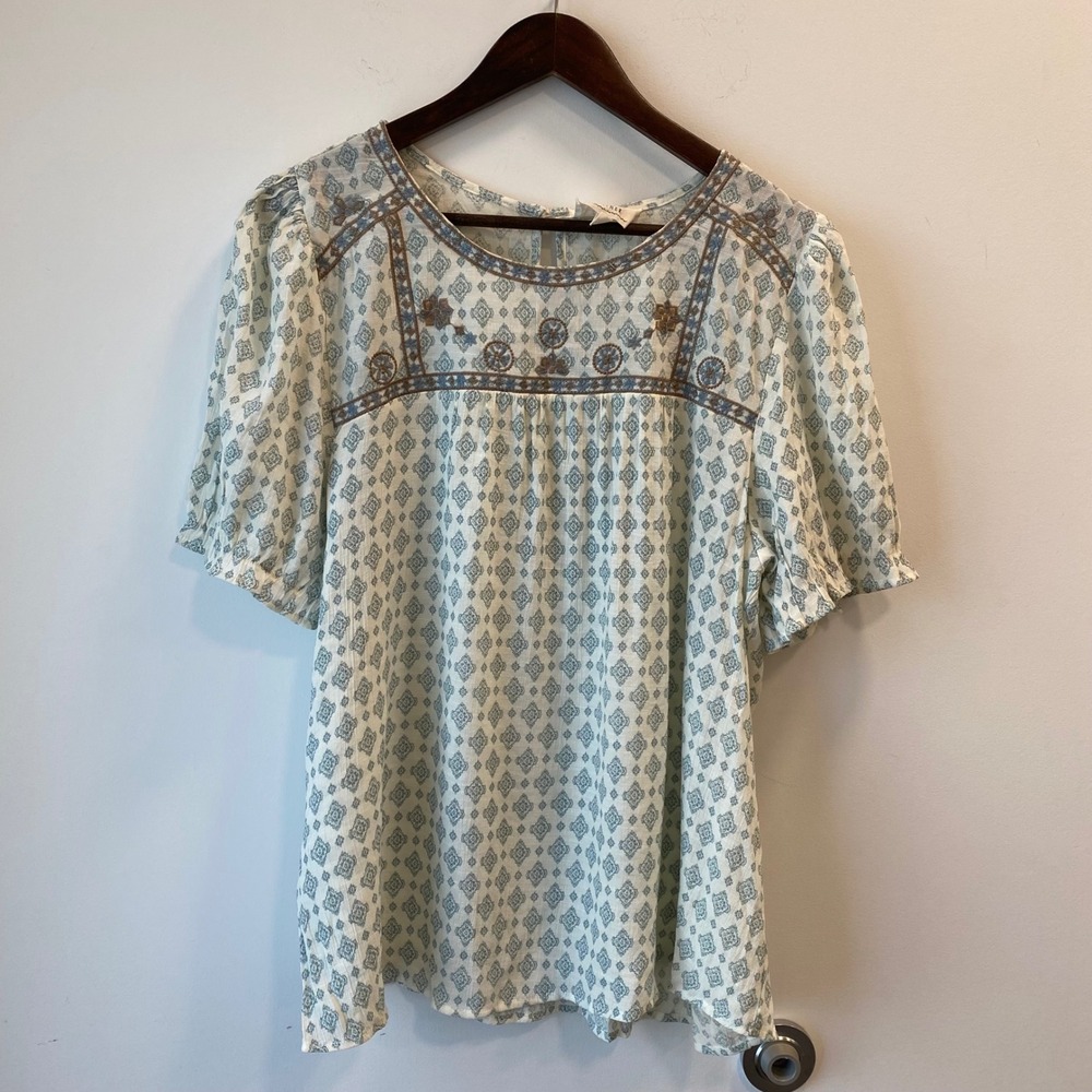 Flower & Feather Blouse Womens 2XL White Blue Diamond Embroidered Boho Top